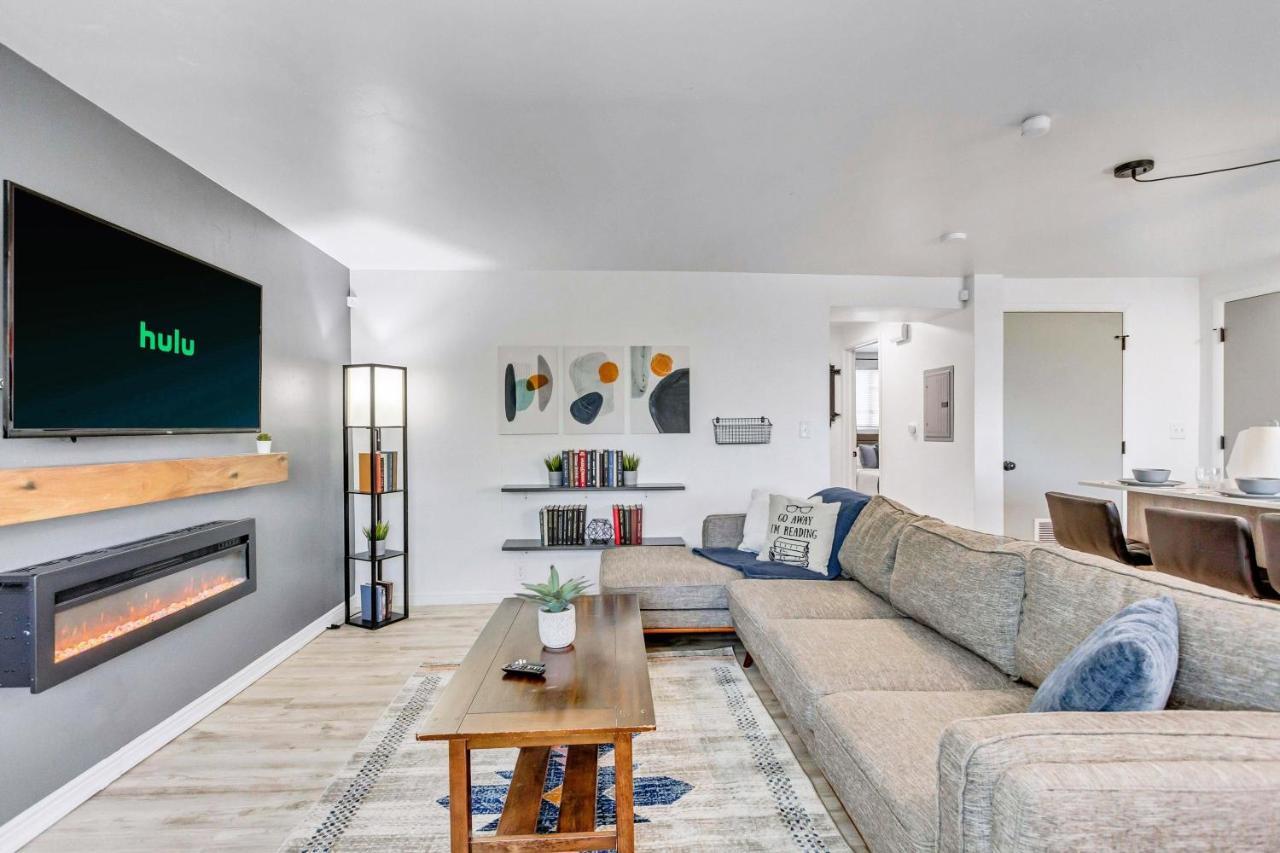 Cozy For Bookworms - Laundry - King Bed - Parking Appartement Salt Lake City Buitenkant foto